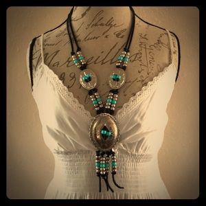 Boho Vintage Style Silver Buckle Western Bolo Tie